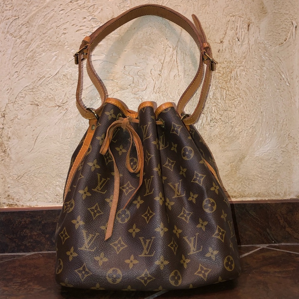 Louis Vuitton Vintage Monogram Petit Noe Bag